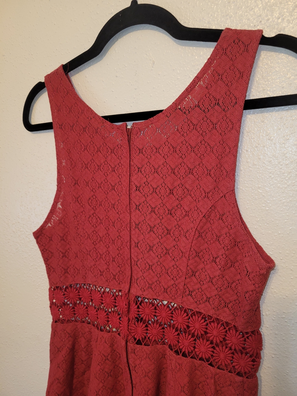 Free People Red Crochet Daisy Cut-Out Waist Dress Size 4 - Picture 5 of 7